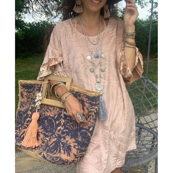 Natural Jute Woven Tote Peach Black 19”x14” Square Wood Handle Shell Tassel - Picture 5 of 16